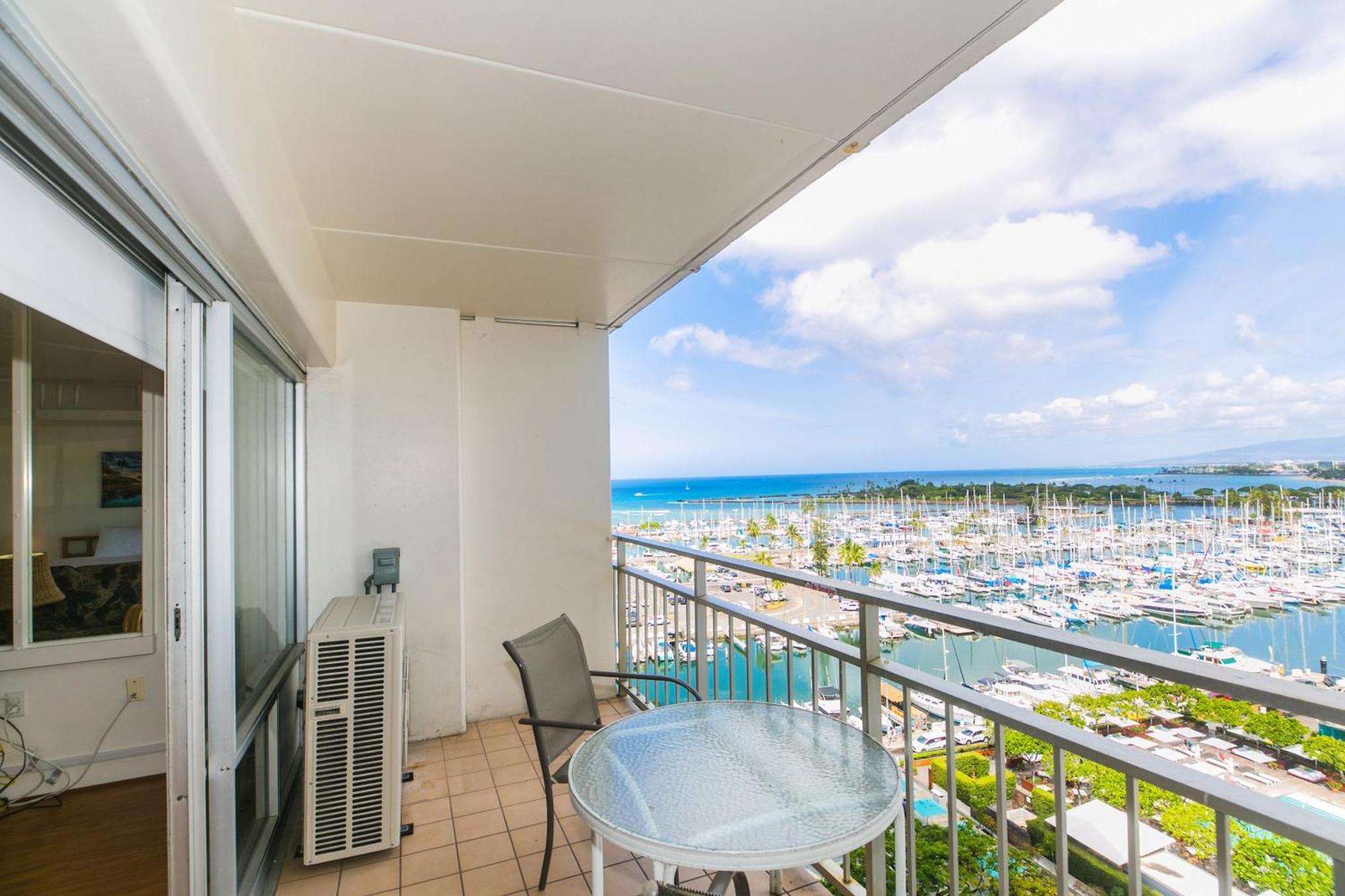 Апартаменти Ilikai Tower 1127 Yacht Harbor View 1Br Гонолулу Екстер'єр фото